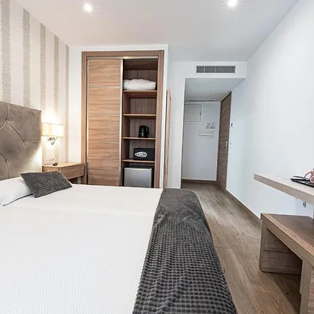 Boutique Aurora 3*