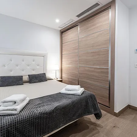 Boutique Aurora 3* נרחה