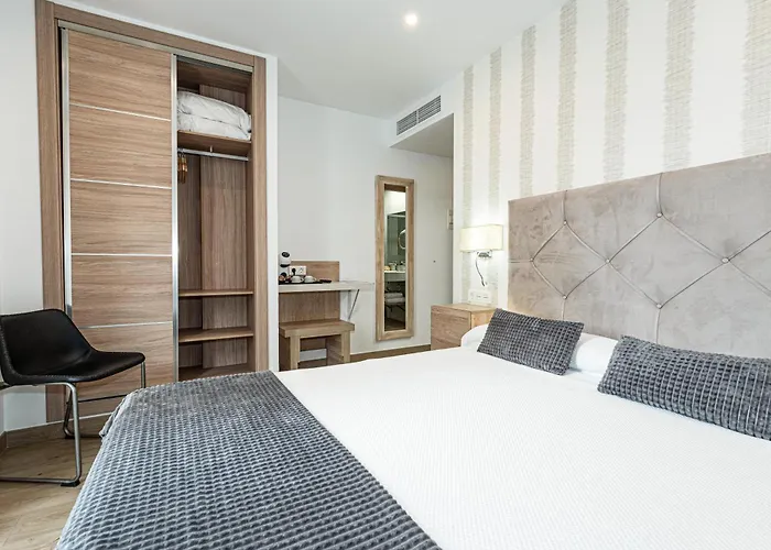 Guest house Boutique Aurora 3*